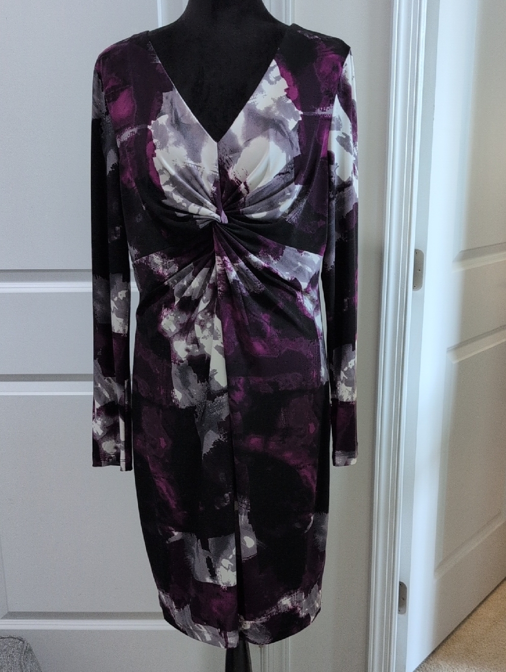 NWT Donna Karan Long-Sleeve Twist-Front Abstract Print Dress in Purple and Gray